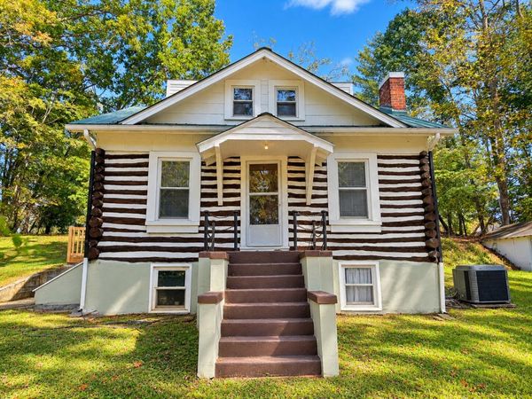 2664 Sunnyvale ST , Roanoke, VA 24014