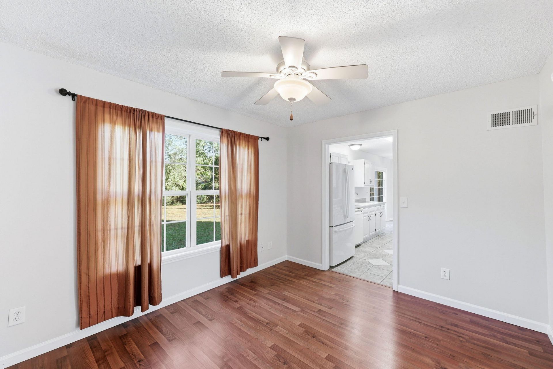 113 Alwyn Boulevard Photo 13