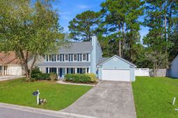 113 Alwyn Boulevard photo 4