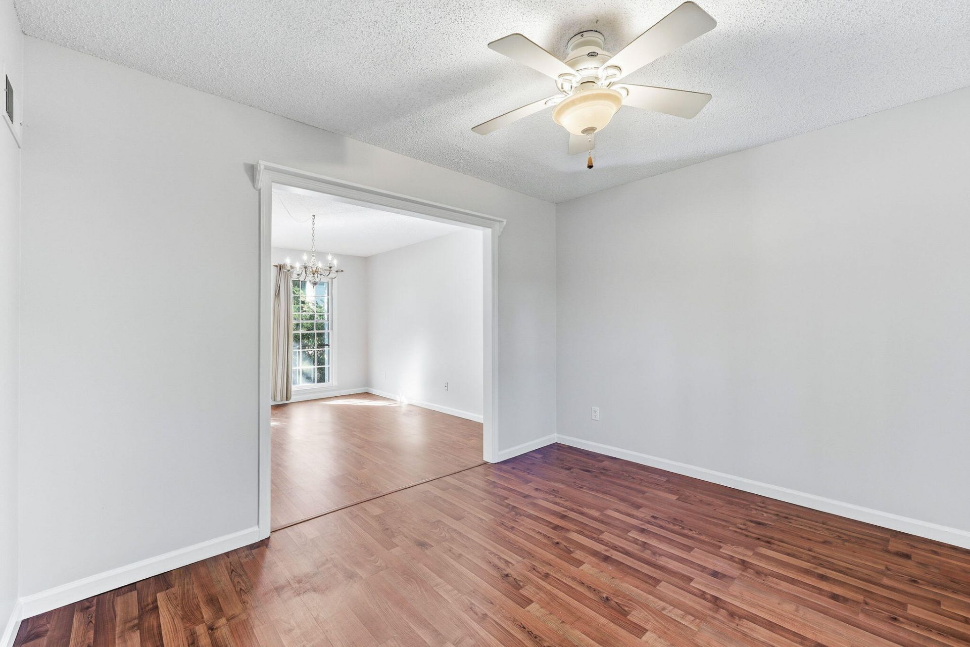 113 Alwyn Boulevard Photo 23