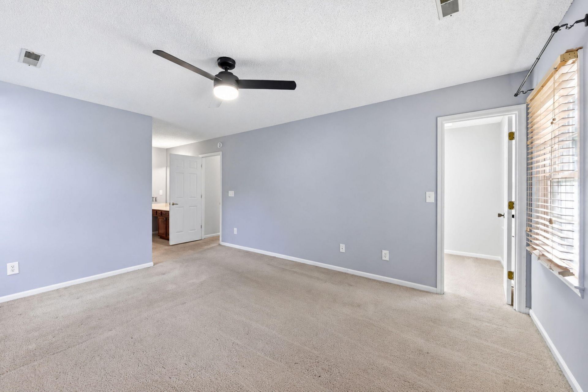 113 Alwyn Boulevard Photo 26