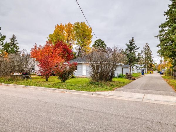 513 26th Street NW, Bemidji, MN 56601