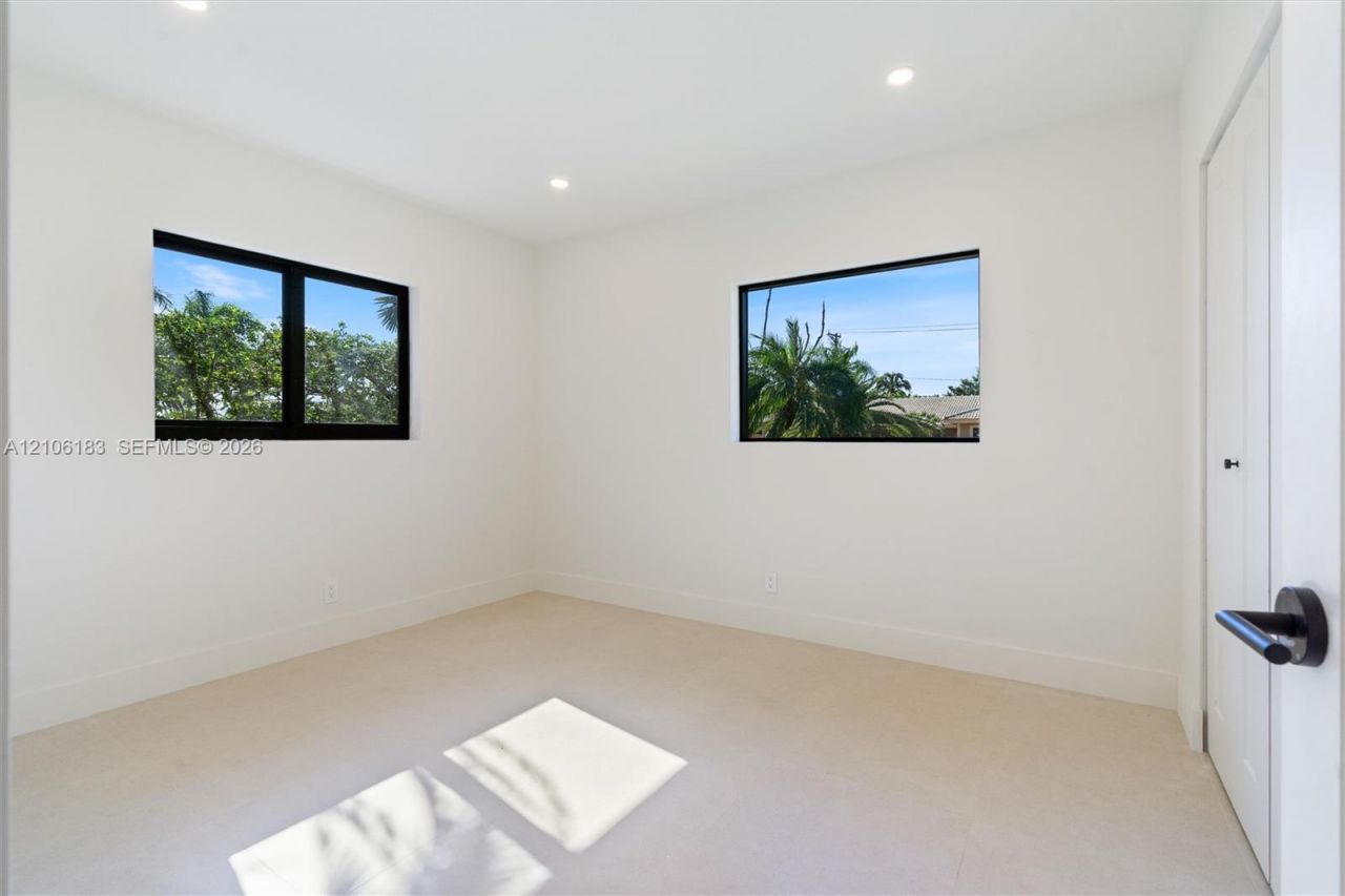 2061 NE 54th St, Fort Lauderdale, FL 33308 Photo