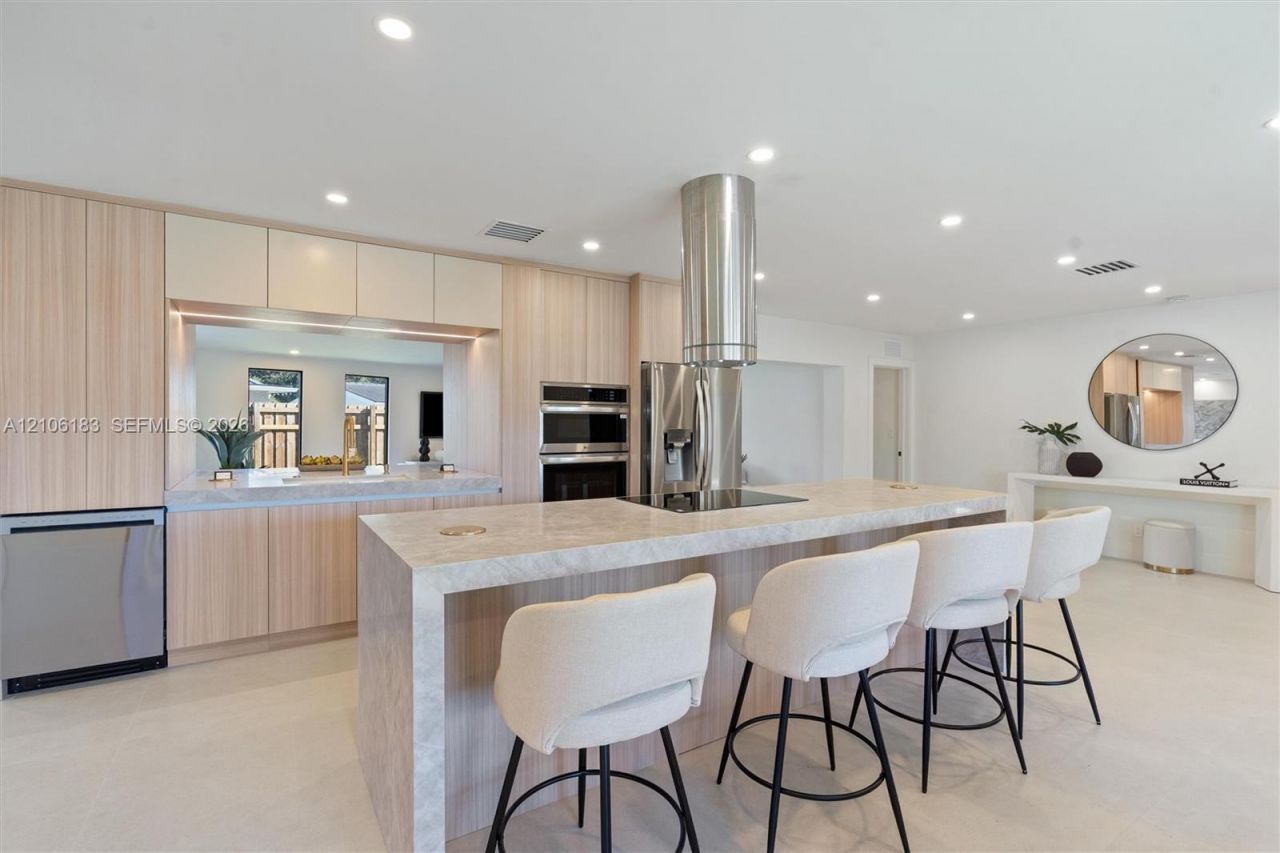 2061 NE 54th St, Fort Lauderdale, FL 33308 Photo
