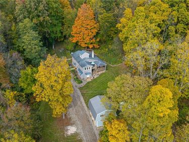 1728 Hydesville Road , Newark, NY 14513