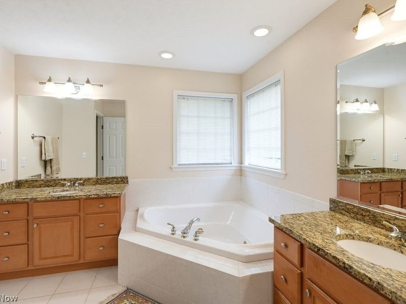 7249 Dursley Court, Solon, OH 44022 Photo 32