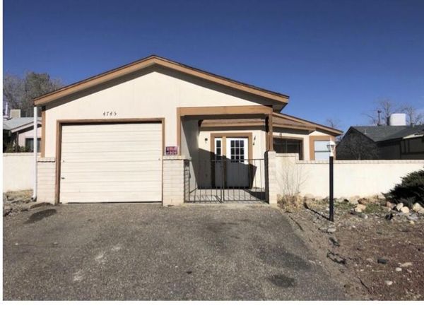 4745 Platinum Drive NE, Rio Rancho, NM 87124