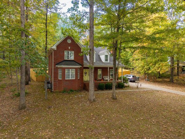 112 Hillwood Dr , Dickson, TN 37055