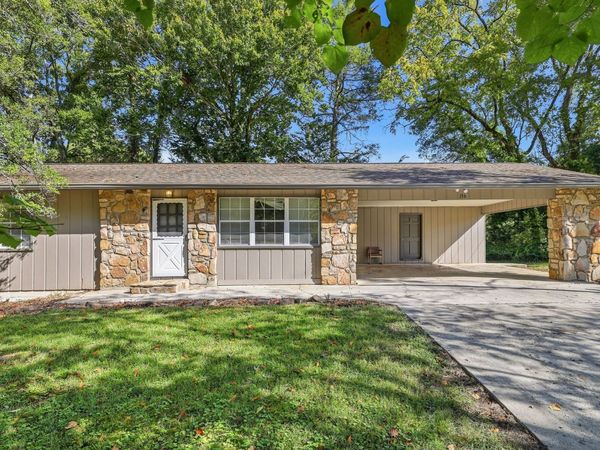 136 Sunset Drive , Pigeon Forge, TN 37863