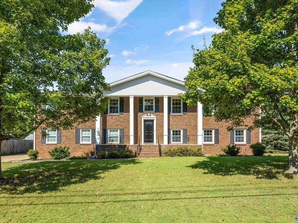8011 Navios Drive SE, Huntsville, AL 35802