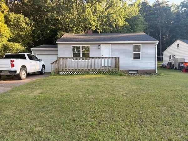 903 Daniels Avenue, Altoona, WI 54720