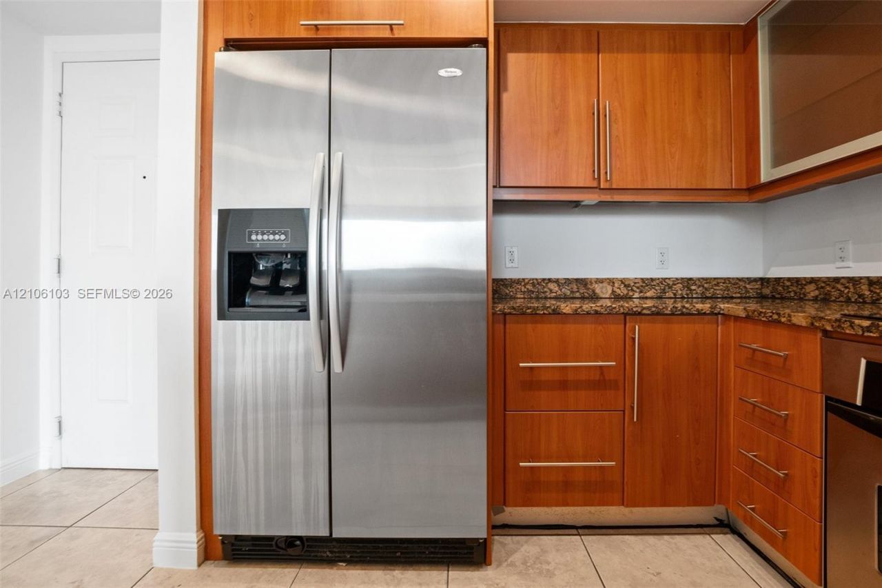 888 S Douglas Rd , Unit 602, Coral Gables, FL 33134 Photo