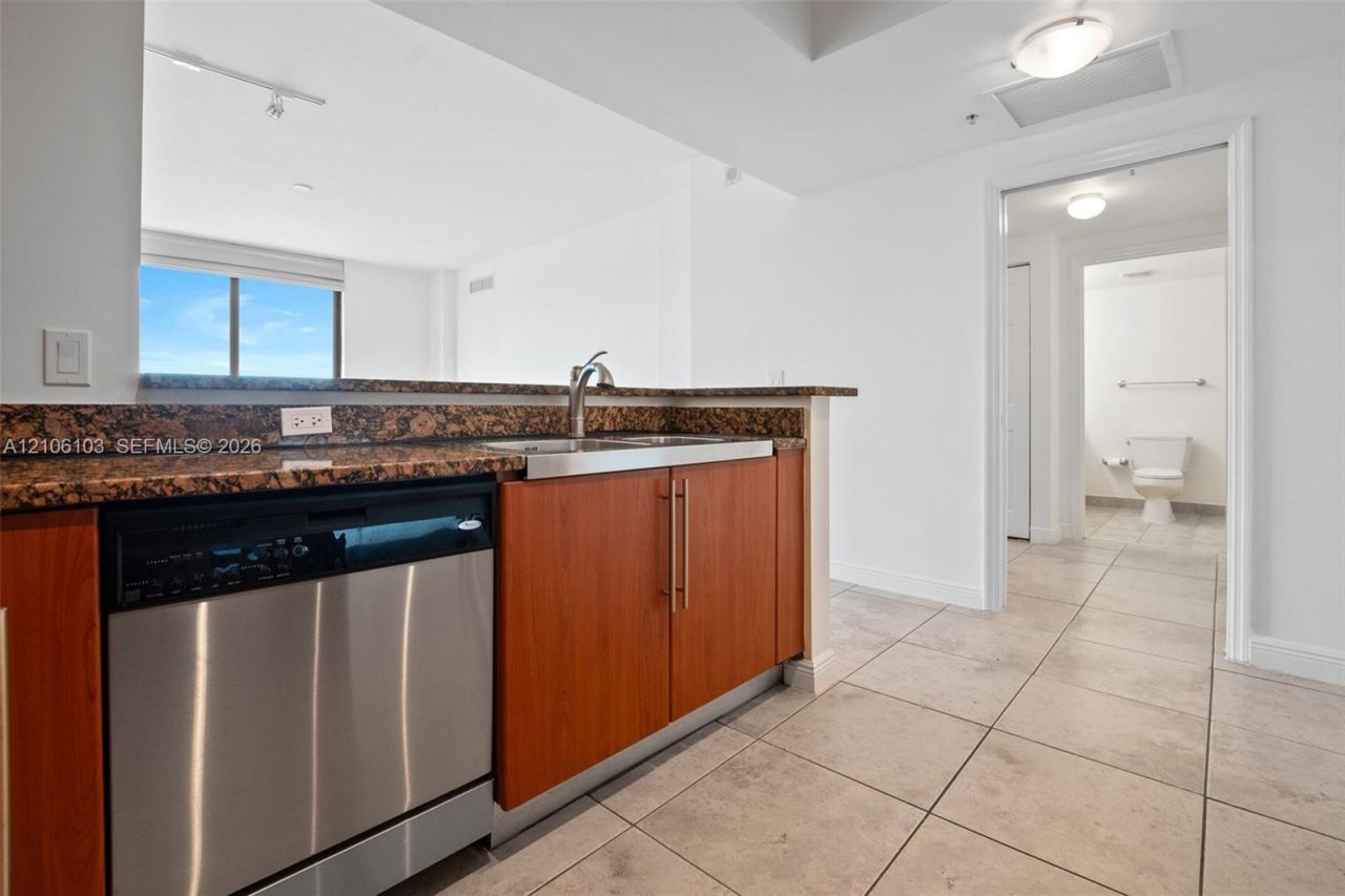 888 S Douglas Rd , Unit 602, Coral Gables, FL 33134 Photo