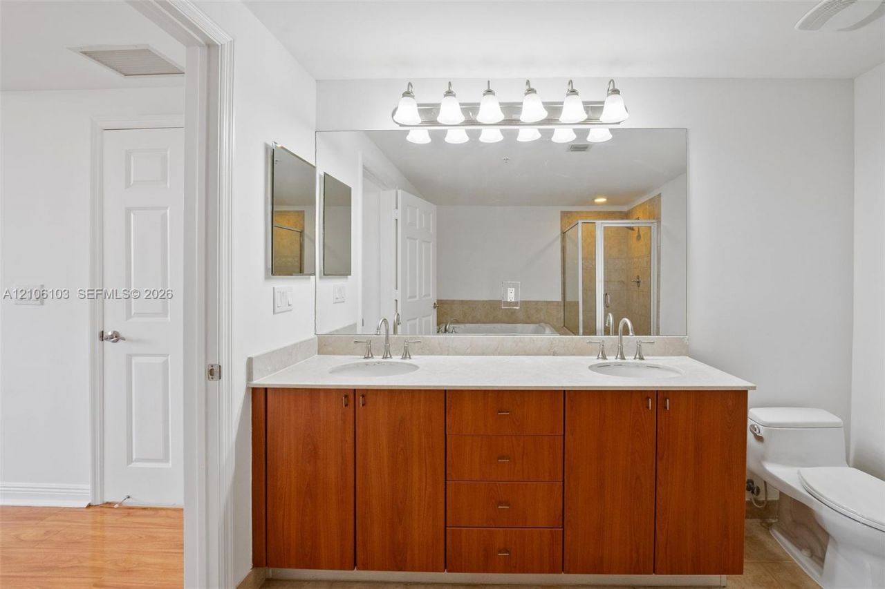 888 S Douglas Rd , Unit 602, Coral Gables, FL 33134 Photo