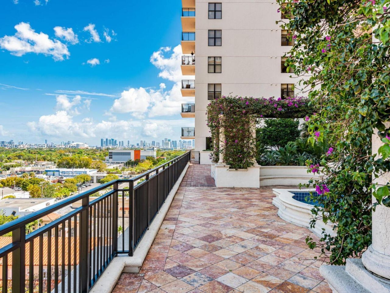 888 S Douglas Rd , Unit 602, Coral Gables, FL 33134 Photo