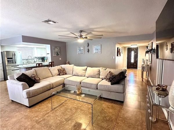 5045 Hayward Avenue , Las Vegas, NV 89122
