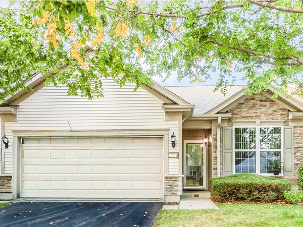 2771 Beacon Point Circle, Elgin, IL 60124