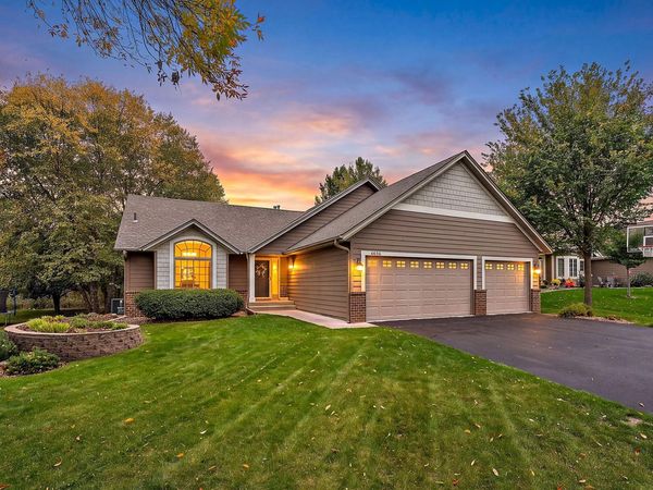 4696 Fairway Hills Drive, Eagan, MN 55123