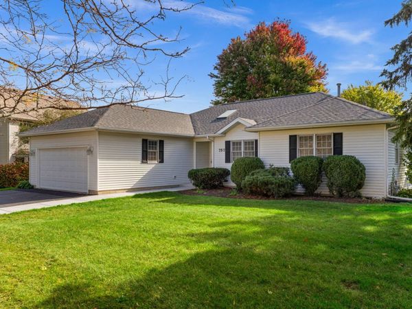 757 N First Street , Elburn, IL 60119