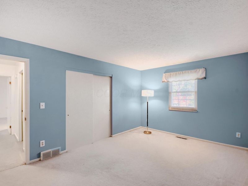 1999 Charmingfare Street, Columbus, OH 43228 Photo 17