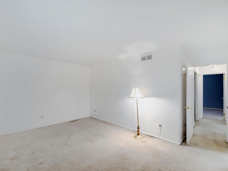 1999 Charmingfare Street, Columbus, OH 43228 Photo 22
