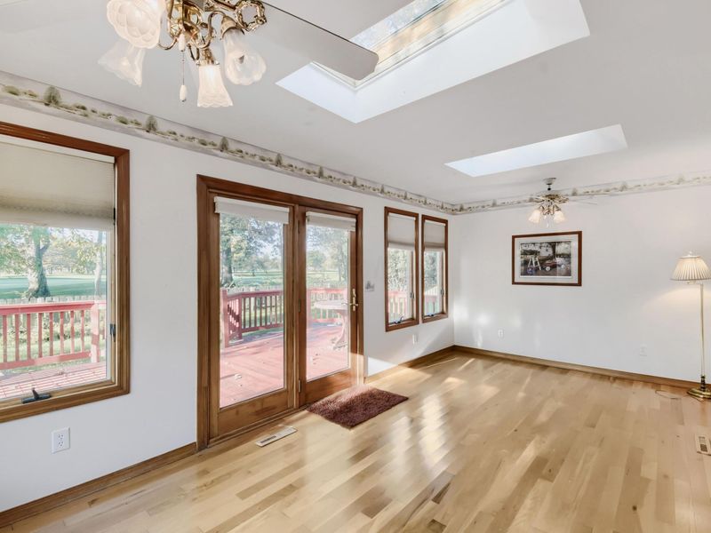 1999 Charmingfare Street, Columbus, OH 43228 Photo 8