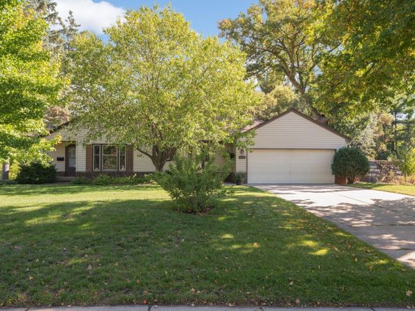4036 Hampshire Avenue N, Crystal, MN 55427