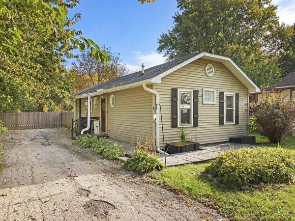 7547 Shorewood DRIVE, Salem, WI 53168