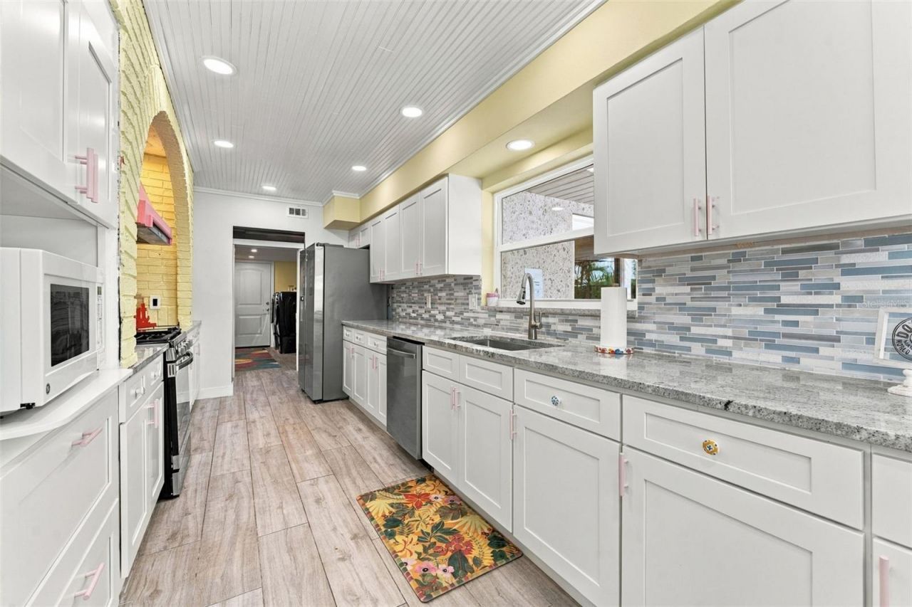 135 Harbor Drive, Palm Harbor, FL 34683 Photo