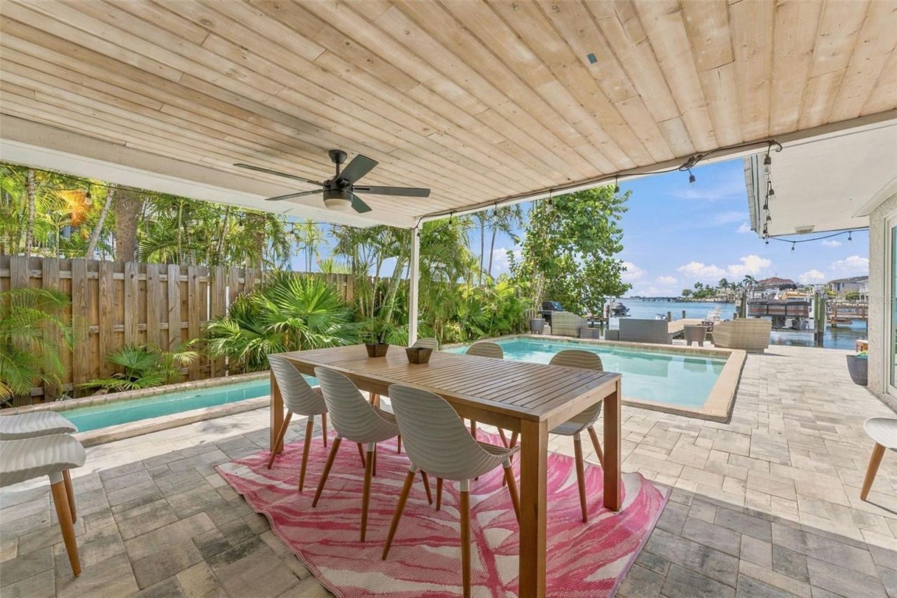 135 Harbor Drive, Palm Harbor, FL 34683 Photo