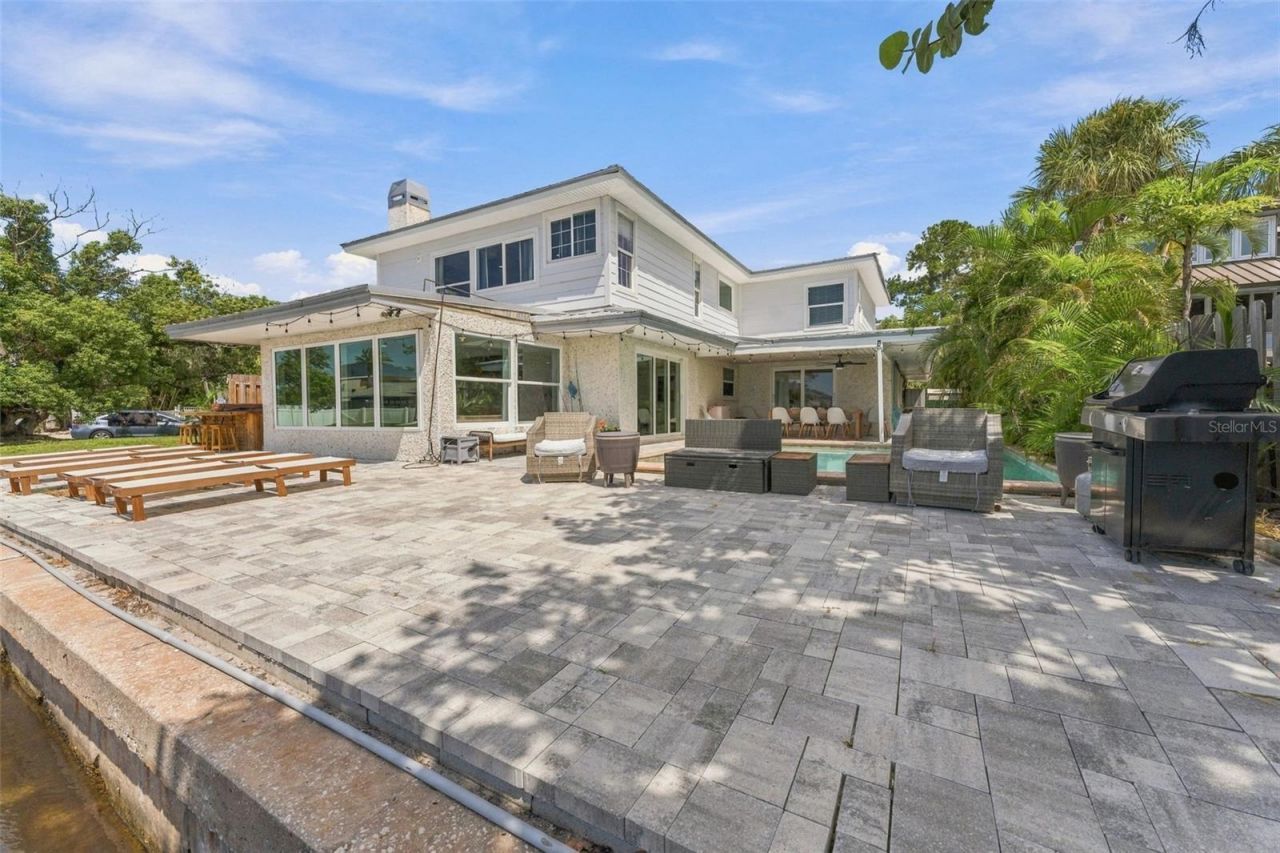 135 Harbor Drive, Palm Harbor, FL 34683 Photo