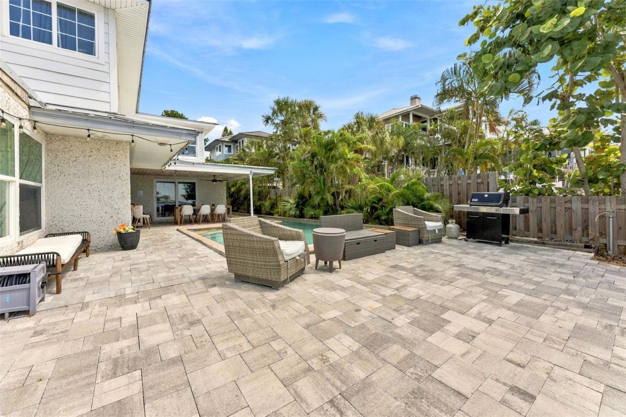 135 Harbor Drive, Palm Harbor, FL 34683 Photo