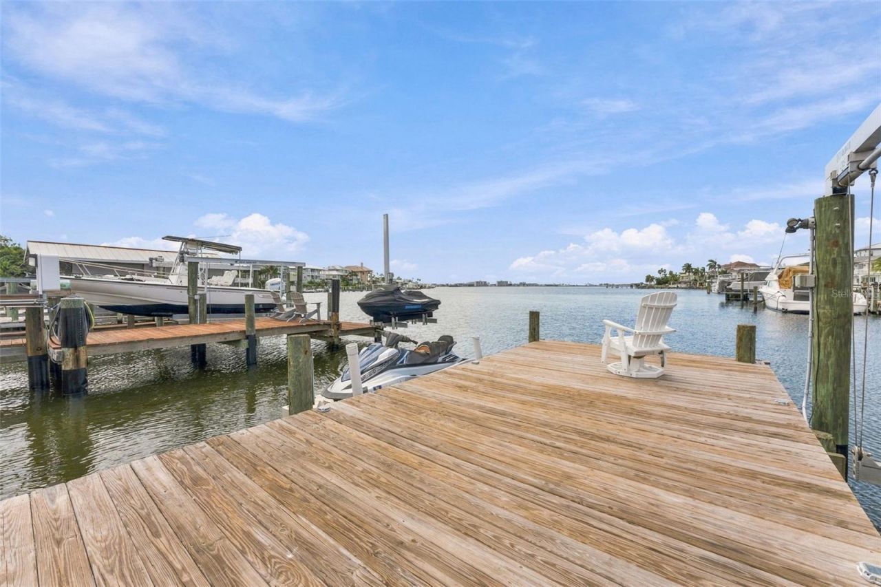 135 Harbor Drive, Palm Harbor, FL 34683 Photo