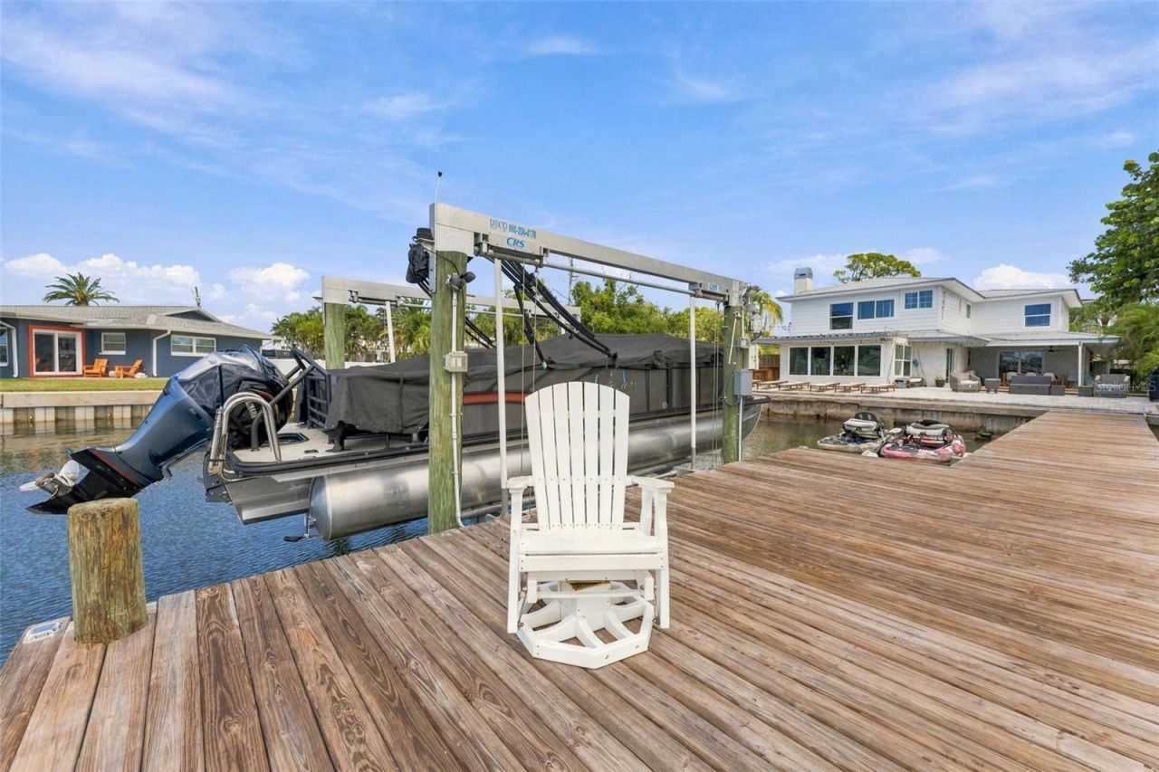 135 Harbor Drive, Palm Harbor, FL 34683 Photo