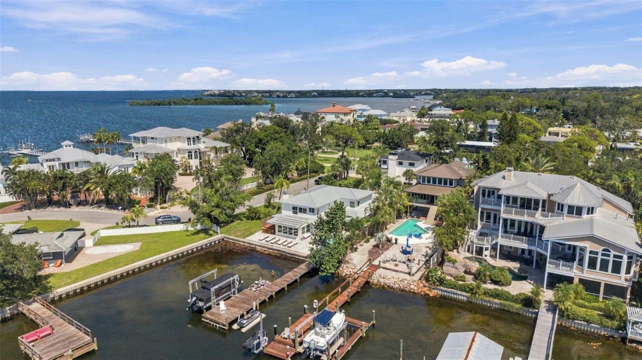 135 Harbor Drive, Palm Harbor, FL 34683 Photo