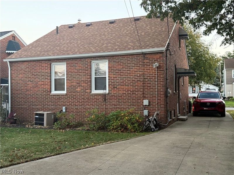 5710 HAMPSTEAD Avenue, Parma, OH 44129 Photo 12