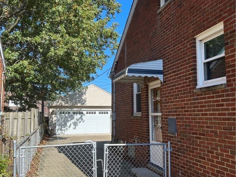 5710 HAMPSTEAD Avenue, Parma, OH 44129 Photo 8