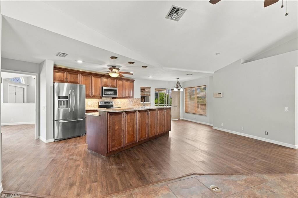 3914 SW 25th Ct, Cape Coral, FL 33914 Photo