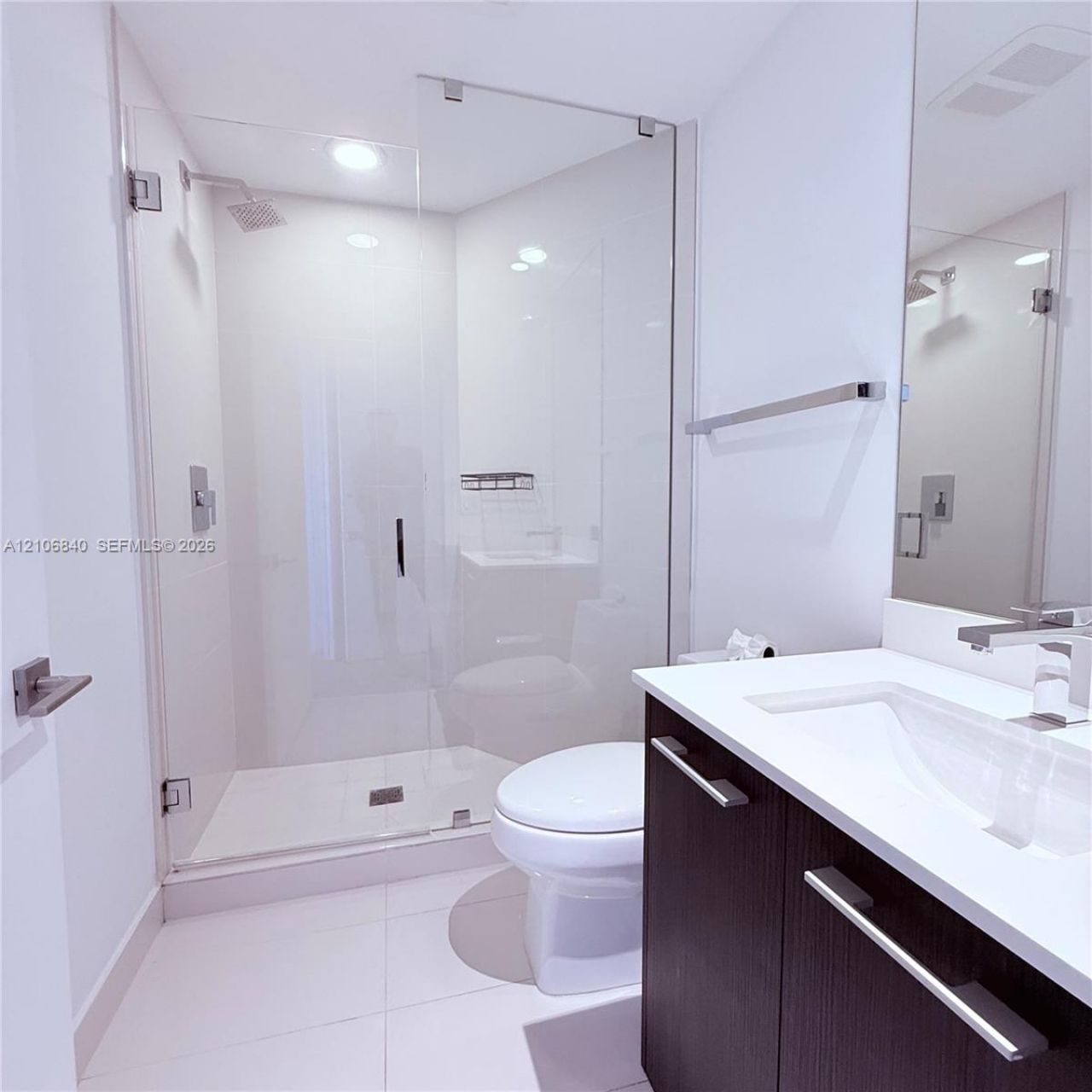 55 SW 9th St, Unit 3903, Miami, FL 33130 Photo