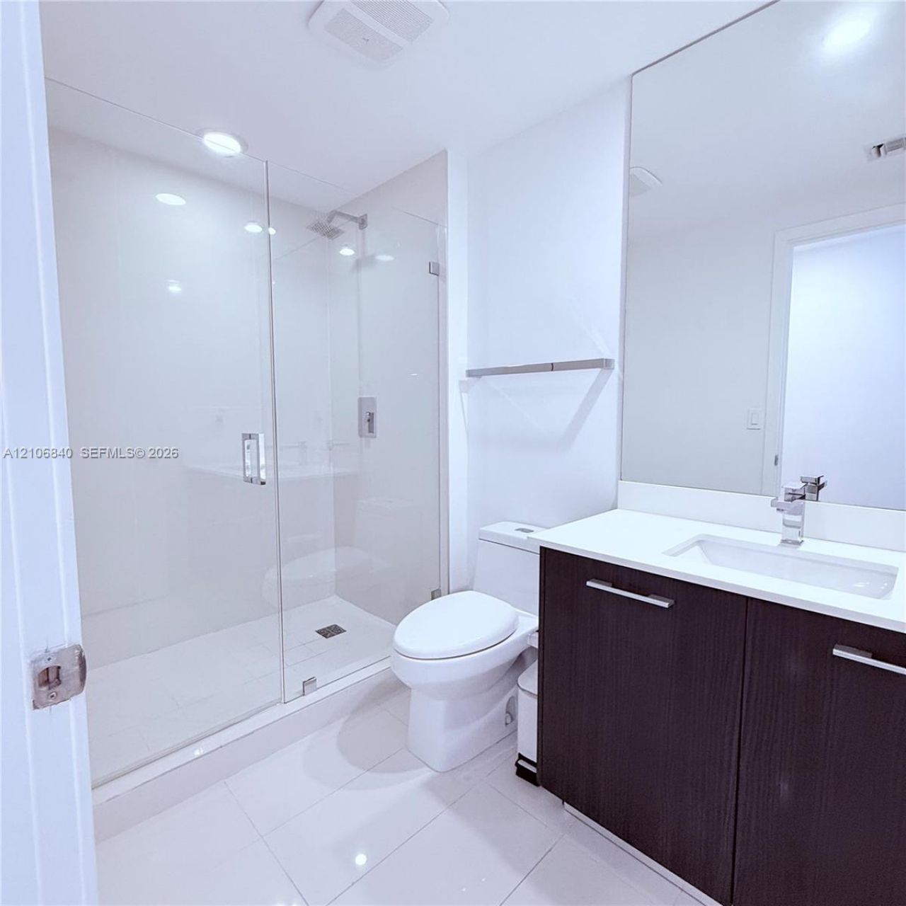 55 SW 9th St, Unit 3903, Miami, FL 33130 Photo