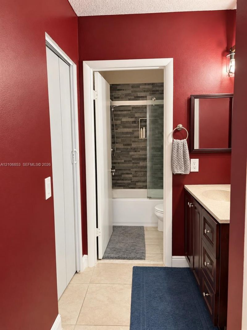 6331 Pinehurst Cir W, Unit C35, Tamarac, FL 33321 Photo
