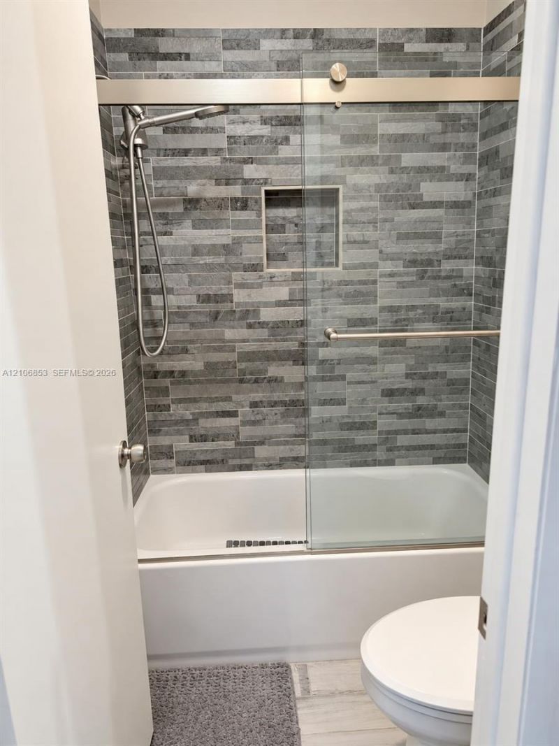 6331 Pinehurst Cir W, Unit C35, Tamarac, FL 33321 Photo