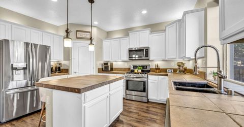7239 Foxwood Lane, Sparks, NV 89436 Photo