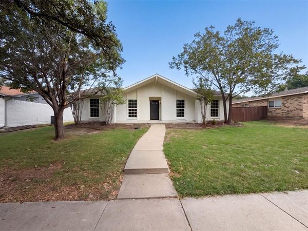 5005 Strickland Avenue, The Colony, TX 75056
