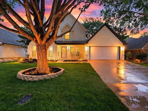 6005 Heatherglen Drive, Arlington, TX 76017