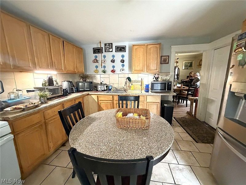 3707 Newark Avenue, Cleveland, OH 44109 Photo 5