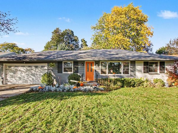 1805 Nottingham Avenue, Kalamazoo, MI 49001