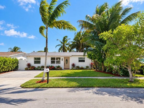 6330 Dawson St, Hollywood, FL 33023