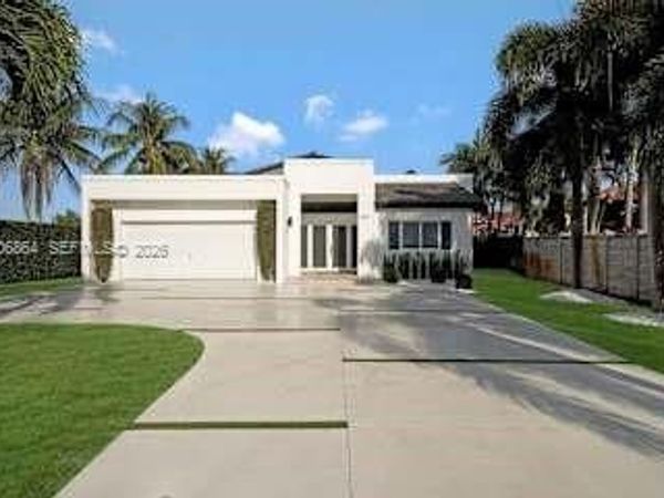 885 SW 144th Ave , Miami, FL 33184