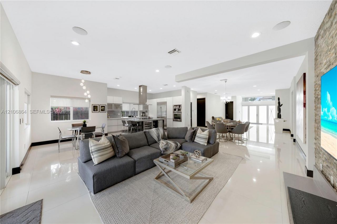 885 SW 144th Ave , Miami, FL 33184 Photo